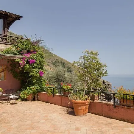 Sleeps 10 Pool Air Con Wifi *